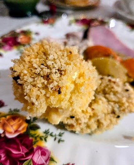 Cheesy Everything Bagel Mashed Potatoes