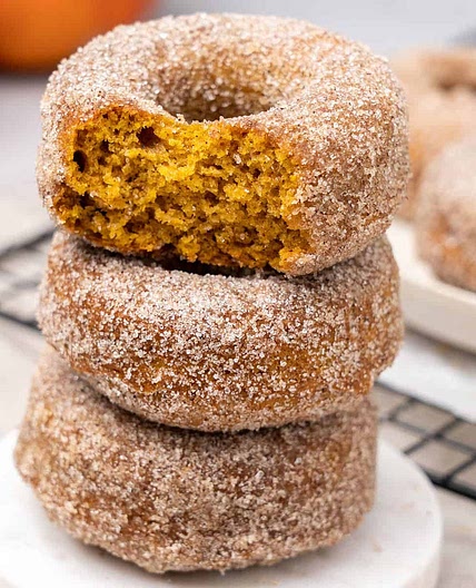 Baked Pumpkin Spice Donuts (VIDEO)
