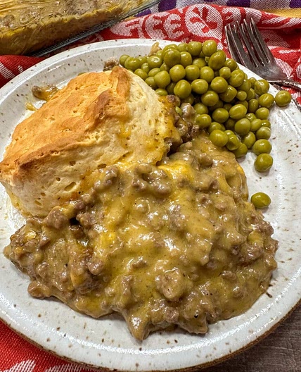 Easy Ground Beef Casserole With Biscuits