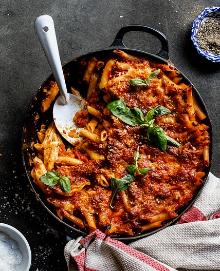 Easy cheese and tomato pasta bake