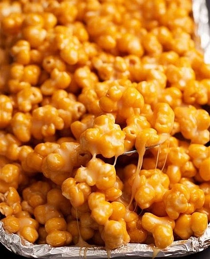 Old Dutch Caramel Corn