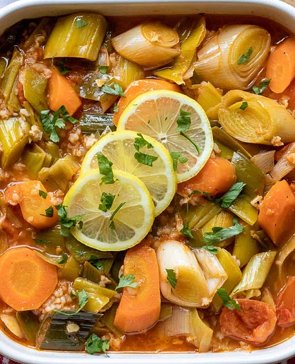 Zeytinyağlı Pırasa Yemeği (Turkish Braised Leeks)