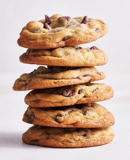 Bakery Style Chocolate Chip Cookies
