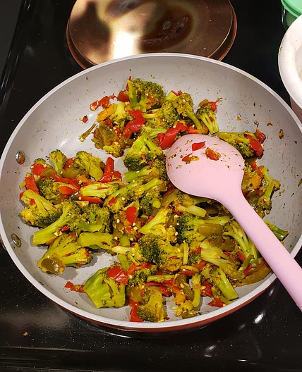 Quick broccoli and pepper saute-side