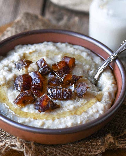 Scottish-Style Oatmeal with Dates and Honey