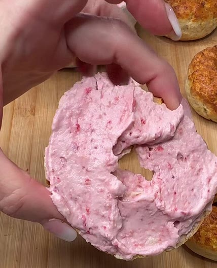 Substitute Lower Calorie Bagel Spead