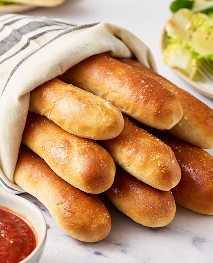 Copycat Olive Garden Breadsticks