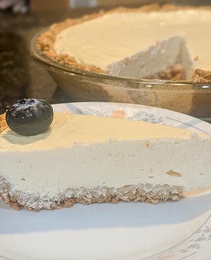 The Easiest (Healthy) Cheesecake
