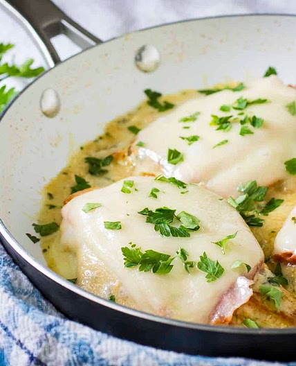 Skillet Chicken Cordon Bleu