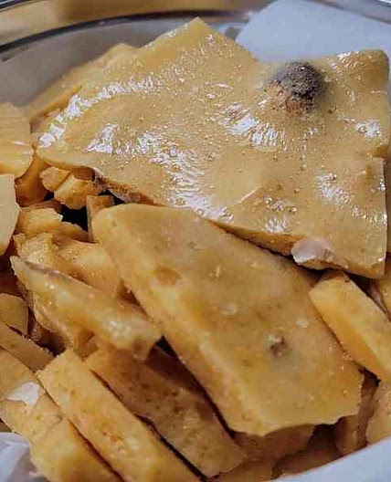 Old-Fashioned Peanut Brittle