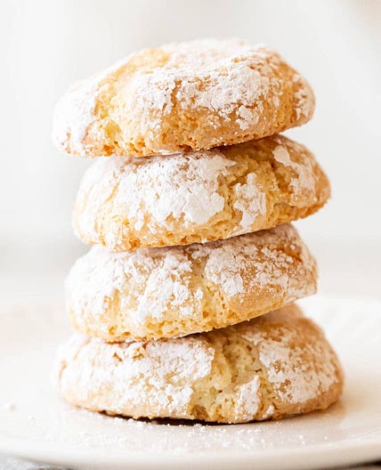 Chewy Italian Almond Biscuits