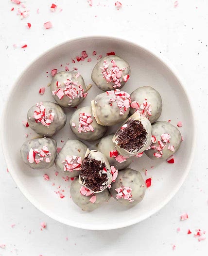 Chocolate Peppermint Protein Balls (Refined Sugar-Free, No Bake, High Protein, Vegan)