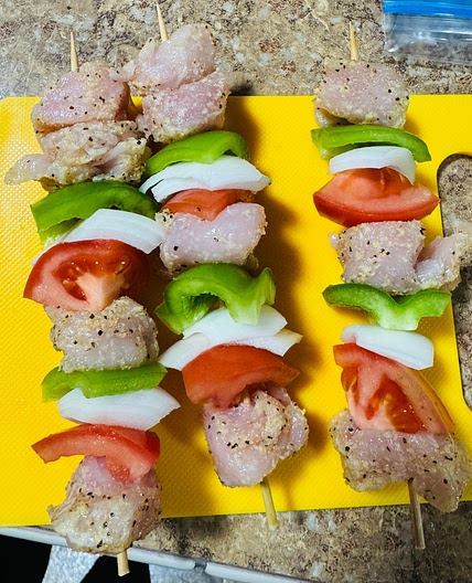 Air fryer chicken kebabs