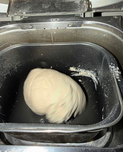 Perfect bread maker pizza crust 