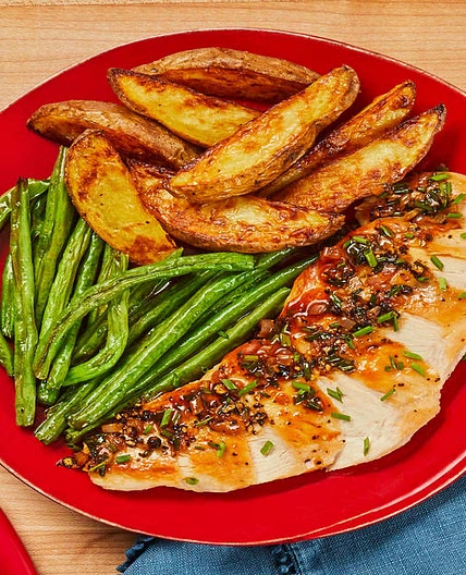 Chicken au Poivre with Roasted Potatoes & Green Beans