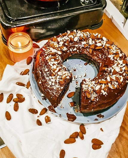 Vegan Gingerbread Cake