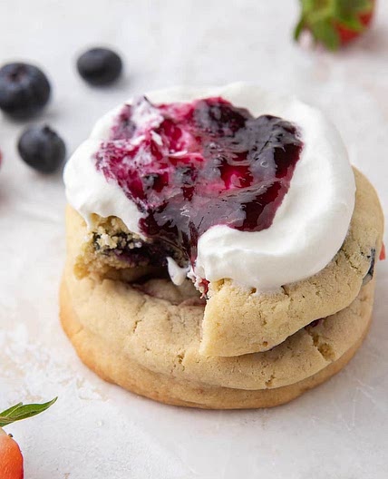 Crumbl berries and cream cookies