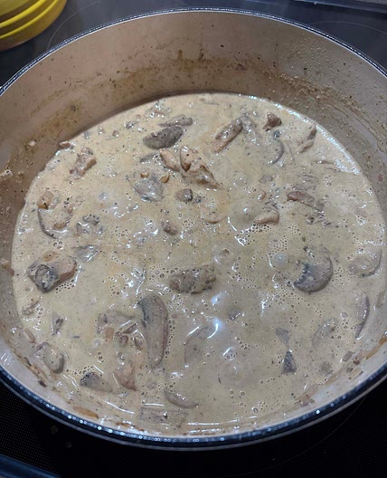 Creamy Mushroom Chicken Skillet