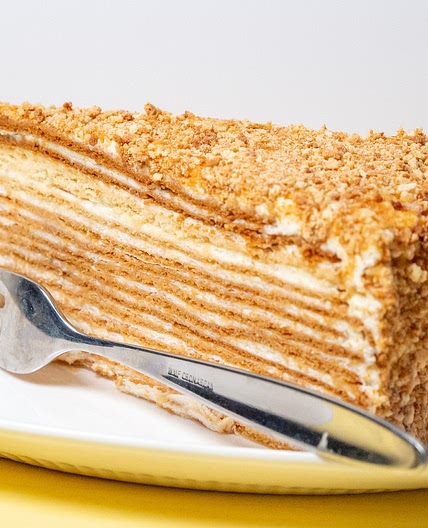 Torte „Smetanik“ – nach Mamas Rezept
