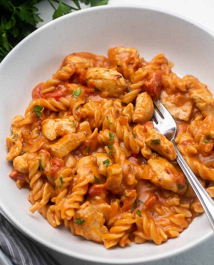 One Pot BBQ Chicken and Bacon Pasta