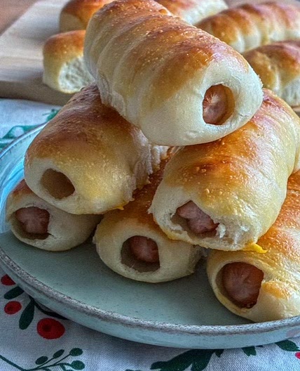 Vienna Sausage Breakfast Rolls