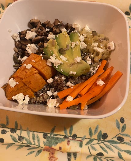 Budha bowl avec sauce Tahini pour maman