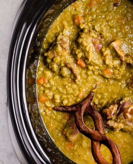 Slow Cooker Split Pea Soup with Ham