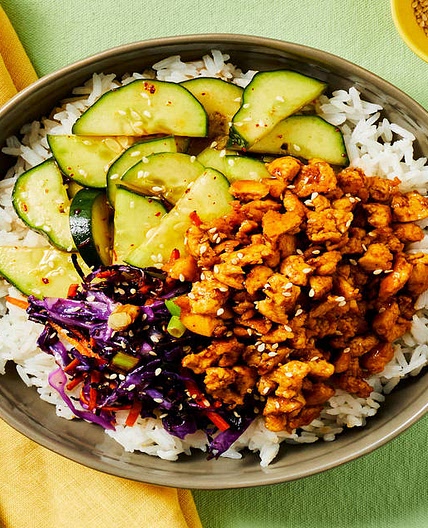 Vegan Tofu Bibimbap with Cabbage, Carrots & Gochujang Pickles