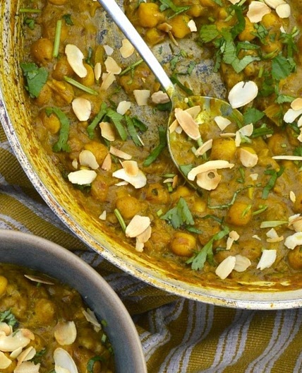 Kashmiri style banana and chickpea curry