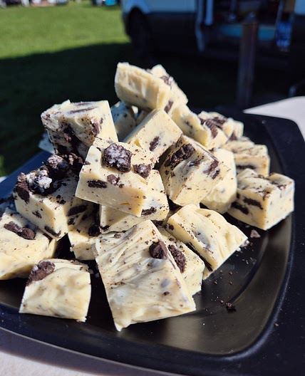3 ingredient Oreo fudge