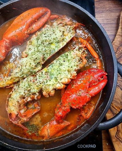 Lobster Thermidor in a Coconut Sweet Chilli Bisque