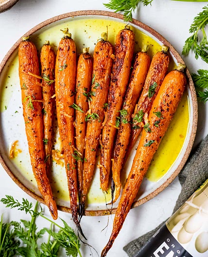 25-Minute Curry Roasted Carrots
