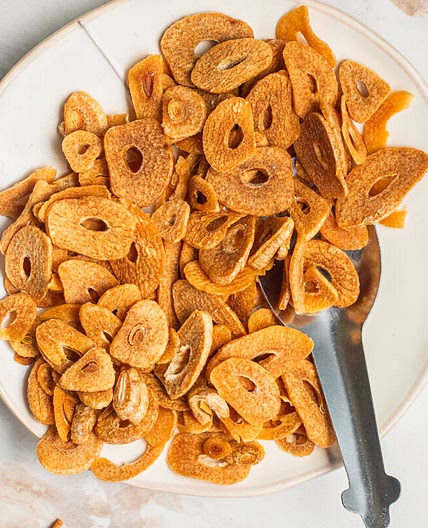 How to Make Garlic Chips