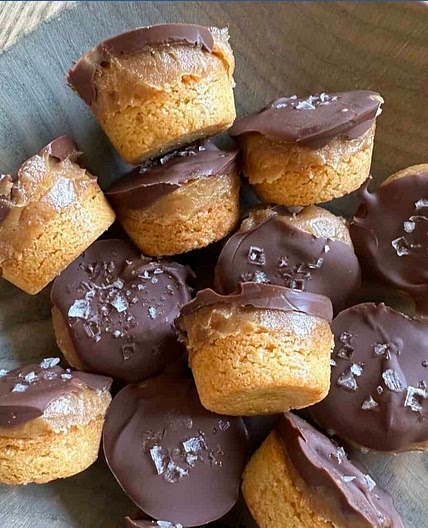 Healthy Twix Cups 