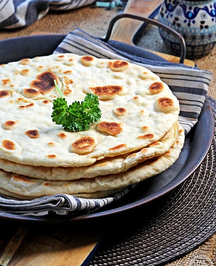 Easy Spelt Yogurt Flatbread Recipe (No-Yeast)