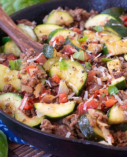 Easy Ground Beef and Zucchini Skillet Recipe