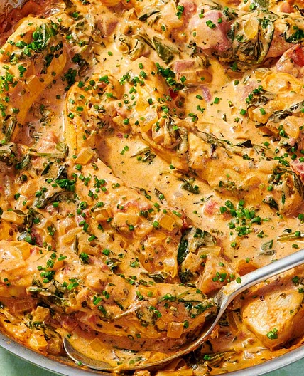 One-Pan Creamy Chicken and Spinach