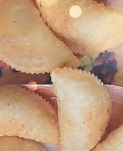 ड्राई फ्रूट्स गुजिया (Dry fruits gujiya recipe in Hindi)