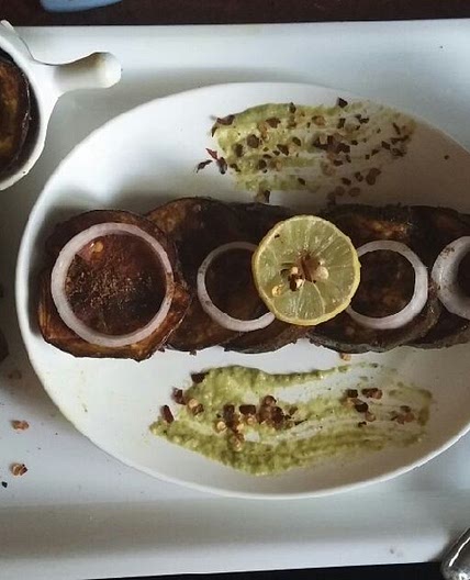 बेक्ड बेगून भाजा (Baked begun bhaja recipe in Hindi)