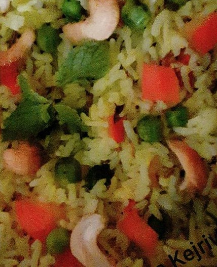गोवा स्टाइल मटर पुलाव (Goan Peas Pulao Recipe In Hindi)
