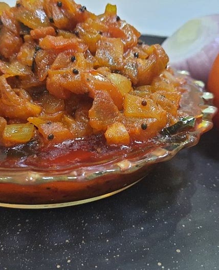 टमाटर सलाद भाजी (tamatar salad bhaji recipe in Hindi)