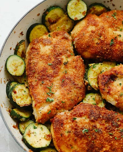 Crispy Parmesan Garlic Chicken with Zucchini