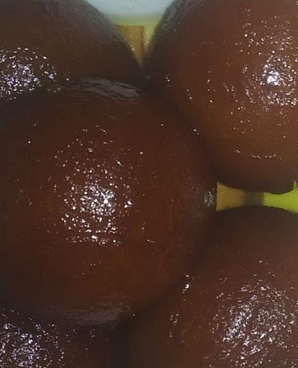 ब्रेड के गुलाबजाबुन (Bread ke gulabjamun recipe in Hindi)