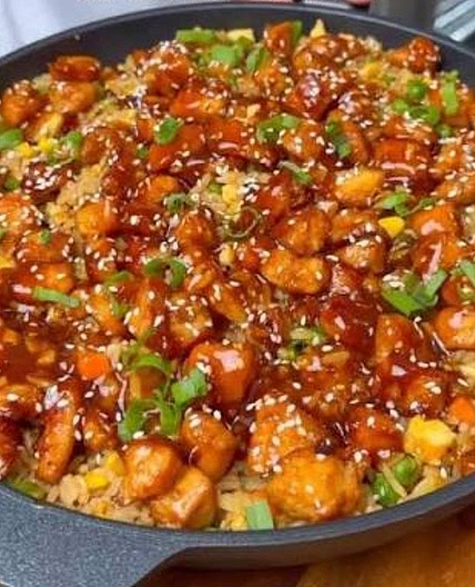 Honig Hühnchen mit Egg Fried Rice