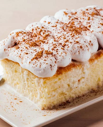 Tasty Venezuelan Dessert (Tres Leches Cake)
