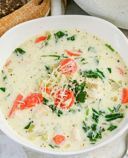 Homemade Creamy Chicken Florentine Soup Recipe