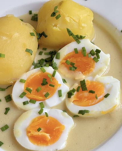 Eggs in Mustard Sauce | Senfeier