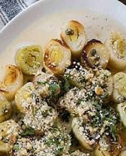 Braised Leeks in White Wine and Cream