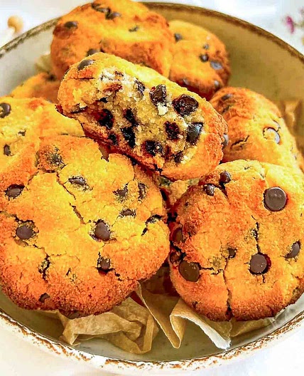 Coconut Flour Chocolate Chip Cookies (Gluten-Free)