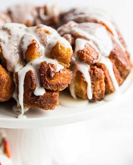 Cinnamon Roll Monkey Bread